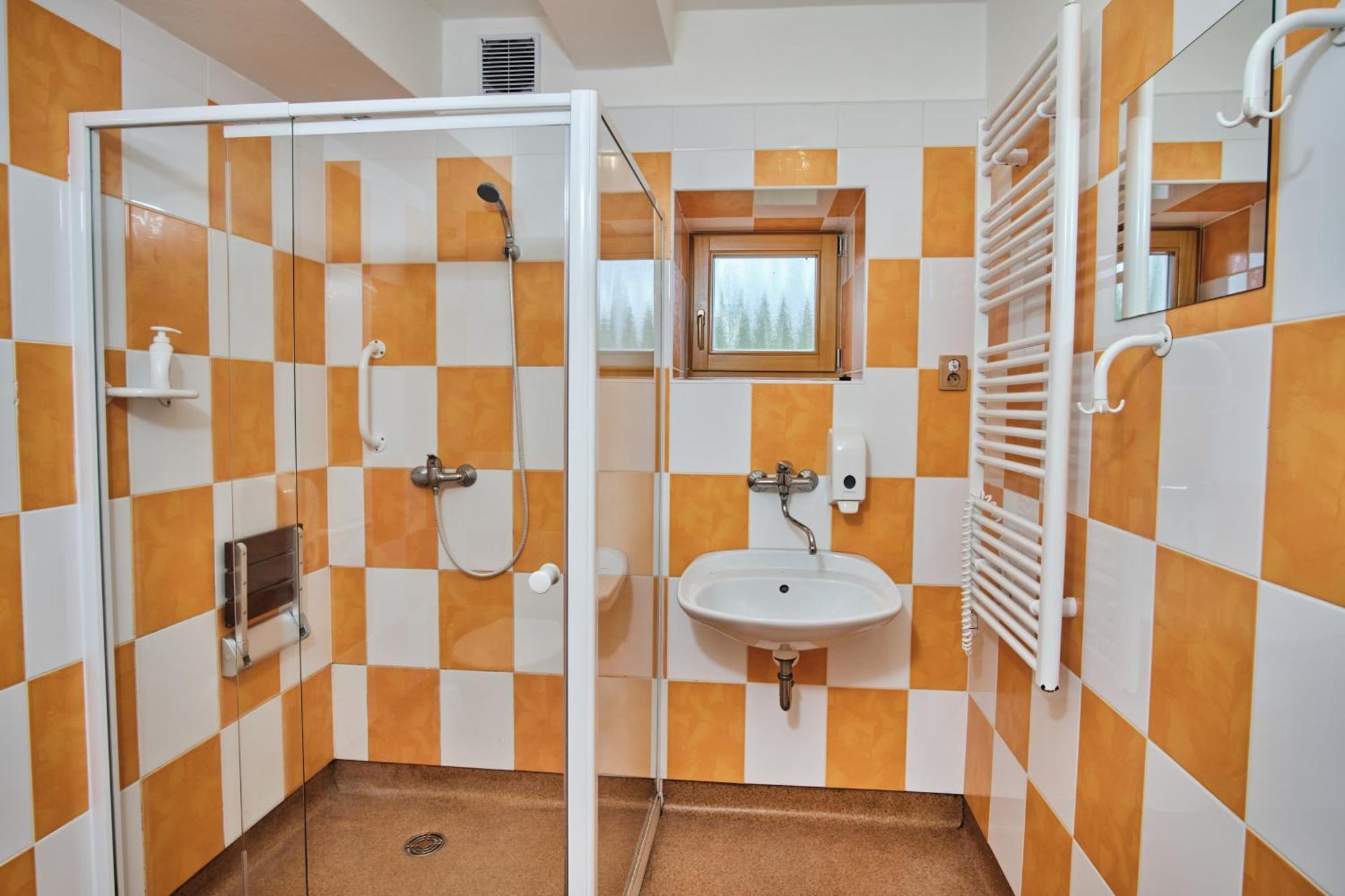 Hotel Strnadovsky Mlyn à Jesenice  Chambre photo